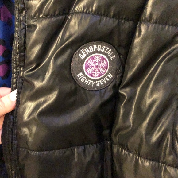 Aeropostale Black Puffer Zip Vest with print liner - Picture 3 of 6